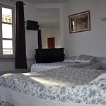 Du Centre Hotel