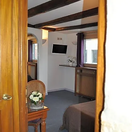 Du Centre 2*